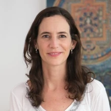 CATALINA HOLGU&Iacute;N